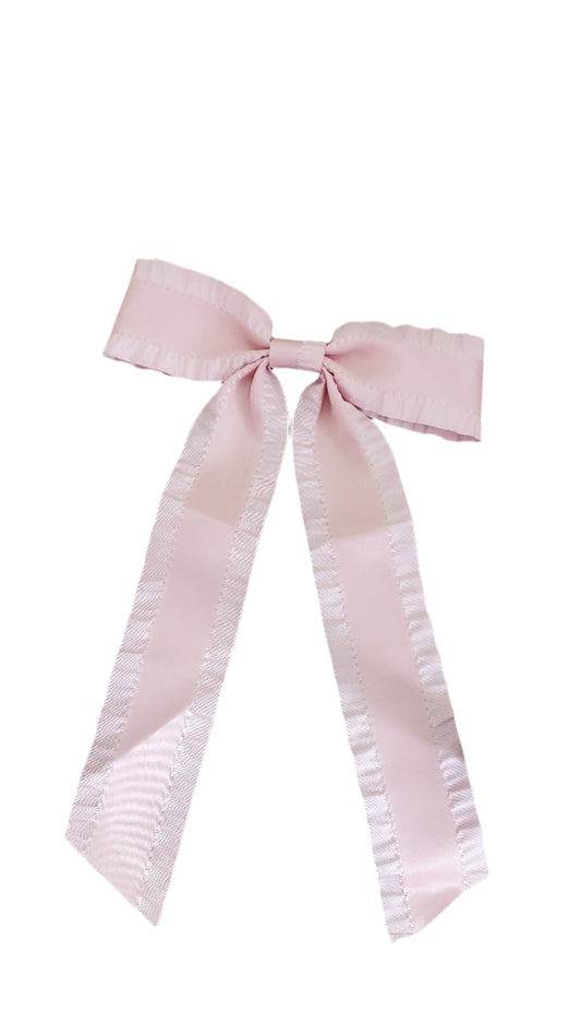 Long Ruffle Clip